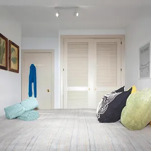  Apartamento Picasso's Dream Cozy & Chic Attic Plaza Merced España